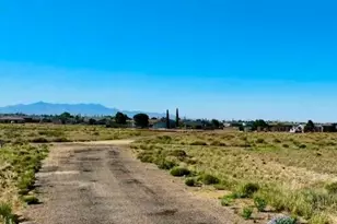 10404 & 10418 Wood Camp Dr, Kingman, AZ 86401 - Photo 1