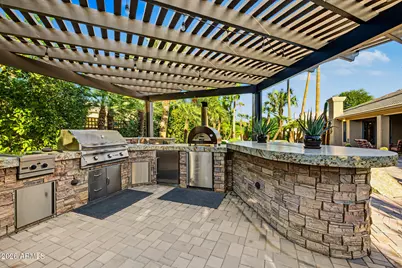 8678 E Windrose Drive, Scottsdale, AZ 85260 - Photo 45