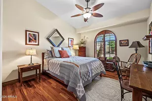 8678 E Windrose Dr, Scottsdale, AZ 85260 - Photo 23