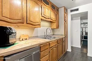 3638 W Krall St, Phoenix, AZ 85019 - Photo 11