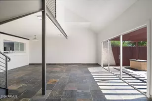 2021 E Solana Dr, Tempe, AZ 85281 - Photo 9
