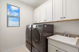 21111 N 61st St, Phoenix, AZ 85054 - Photo 27