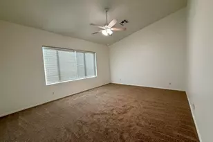 1135 E Cottonwood Ln, Phoenix, AZ 85048 - Photo 11