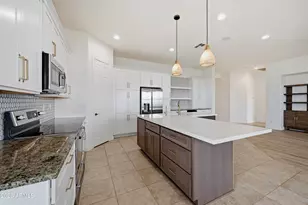 18110 W Paseo Way, Goodyear, AZ 85338 - Photo 7