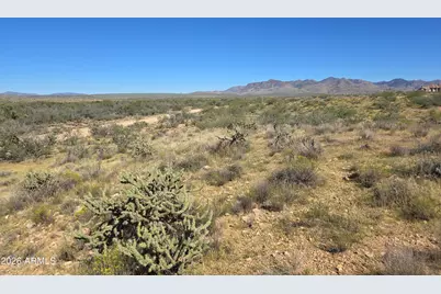 44 W Traveler Way #44, Congress, AZ 85332 - Photo 3