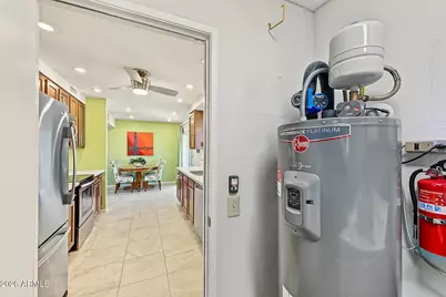 9121 W Long Hills Drive, Sun City, AZ 85351 - Photo 27
