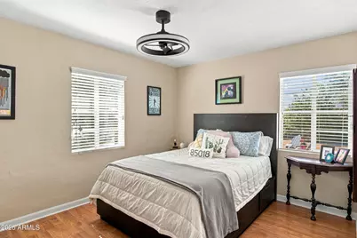 4002 N 32nd Place, Phoenix, AZ 85018 - Photo 11