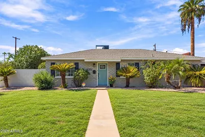 4002 N 32nd Place, Phoenix, AZ 85018 - Photo 1