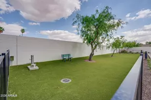7300 E Earll Dr, Scottsdale, AZ 85251 - Photo 23