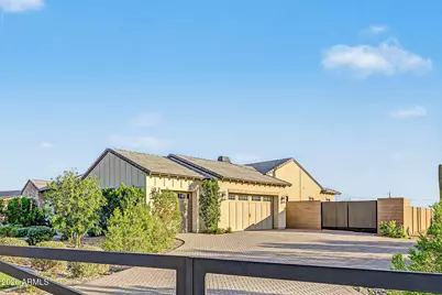 8323 E Regina Circle, Mesa, AZ 85207 - Photo 3