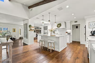 10530 E Wethersfield Road, Scottsdale, AZ 85259 - Photo 15