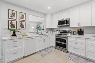 12616 N 28th Pl, Phoenix, AZ 85032 - Photo 11