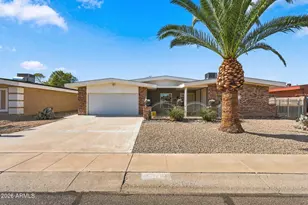 10722 W Welk Dr, Sun City, AZ 85373 - Photo 1