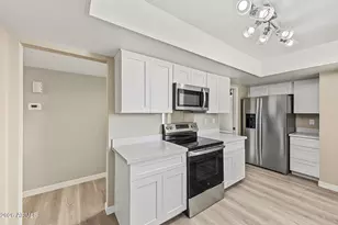 11070 W Pleasant Valley Road W, Sun City, AZ 85351 - Photo 15