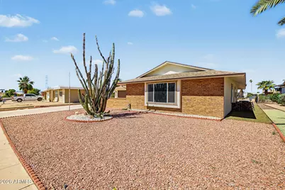 11070 W Pleasant Valley Road W, Sun City, AZ 85351 - Photo 5