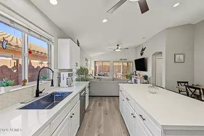 3299 W Yellow Peak Drive, San Tan Valley, AZ 85144 - Photo 9