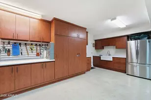 77 E Missouri Ave, Phoenix, AZ 85012 - Photo 49