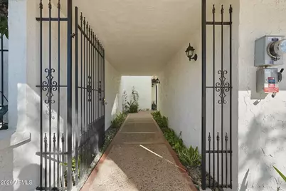 77 E Missouri Avenue #10, Phoenix, AZ 85012 - Photo 7