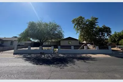 7527 W Indianola Avenue, Phoenix, AZ 85033 - Photo 1