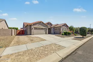 16870 W Electra Ct, Surprise, AZ 85387 - Photo 3