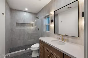 4202 N 33rd St, Phoenix, AZ 85018 - Photo 29