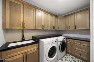 4202 N 33rd St, Phoenix, AZ 85018 - Photo 27