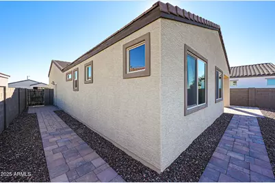 18062 W Amber Ridge Way, Goodyear, AZ 85338 - Photo 37