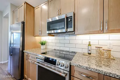 18062 W Amber Ridge Way, Goodyear, AZ 85338 - Photo 9
