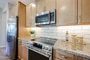 18062 W Amber Ridge Way, Goodyear, AZ 85338 - Photo 9