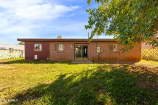 211 N Fairbanks St, Huachuca City, AZ 85616 - Photo 23