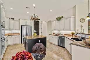 13388 W Chaparosa Way, Peoria, AZ 85383 - Photo 11