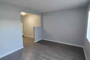 7521 W Glenn Dr, Glendale, AZ 85303 - Photo 9