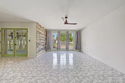 10408 W Camden Avenue, Sun City, AZ 85351 - Photo 5