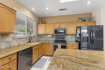 20442 N Palm Canyon Drive, Surprise, AZ 85374 - Photo 9