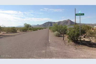 55990 W Tranquil Lane #'''-''', Maricopa, AZ 85139 - Photo 13