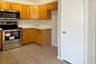 13410 W Watson Ln, Surprise, AZ 85379 - Photo 9