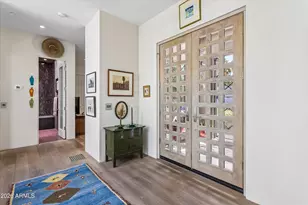 5610 N Scottsdale Rd, Paradise Valley, AZ 85253 - Photo 5