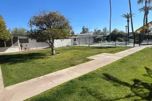 3242 E Camelback Rd, Phoenix, AZ 85018 - Photo 17
