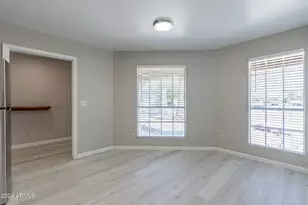 11926 N 78th Dr, Peoria, AZ 85345 - Photo 7