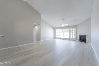 11926 N 78th Drive, Peoria, AZ 85345 - Photo 9