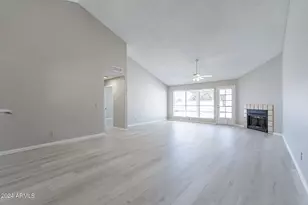 11926 N 78th Dr, Peoria, AZ 85345 - Photo 9