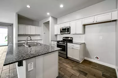 2414 E Hazeltine Way, Gilbert, AZ 85298 - Photo 11
