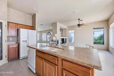 2219 E Valencia Drive, Phoenix, AZ 85042 - Photo 11