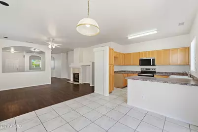11179 W Almeria Road, Avondale, AZ 85392 - Photo 15