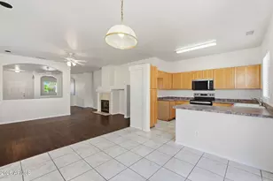 11179 W Almeria Rd, Avondale, AZ 85392 - Photo 15