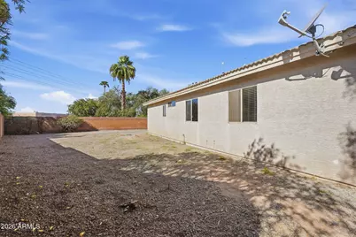 11179 W Almeria Road, Avondale, AZ 85392 - Photo 37