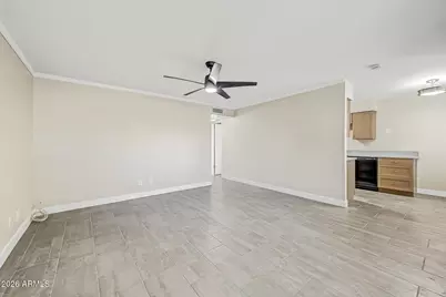 10123 N 96th Avenue #B, Peoria, AZ 85345 - Photo 3