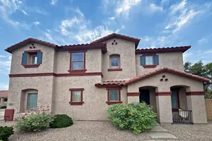 1032 E Cantebria Dr, Gilbert, AZ 85296 - Photo 1