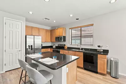 18391 W Stinson Drive, Surprise, AZ 85374 - Photo 11