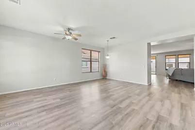 18391 W Stinson Drive, Surprise, AZ 85374 - Photo 5